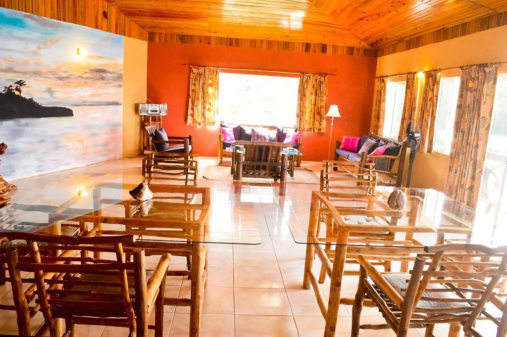 Lemer Guesthouse & Villa Lucea 2*,