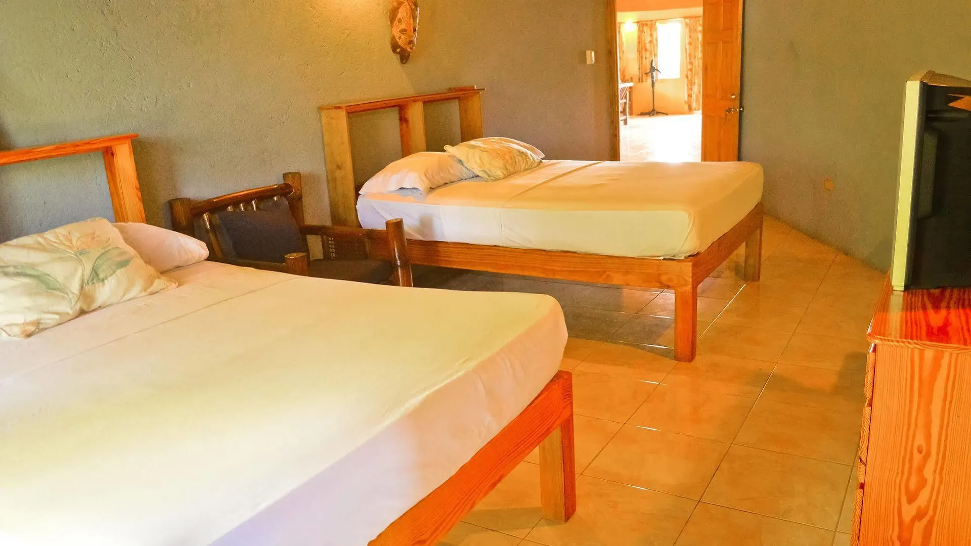 Lemer Guesthouse & Villa Lucea Maison d'hôtes