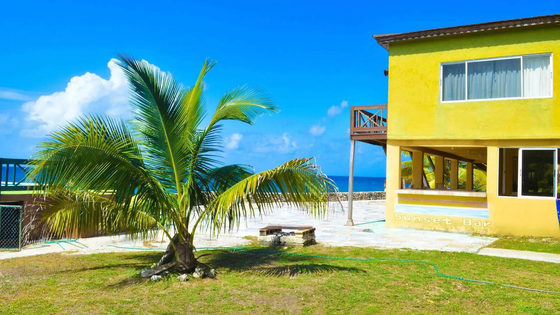 Lemer Guesthouse & Villa Lucea 2*,